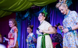 «Frau Comedy» в очередной раз порадовали актуальным юмором, яркими нарядами и отличным шоу