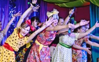 «Frau Comedy» в очередной раз порадовали актуальным юмором, яркими нарядами и отличным шоу
