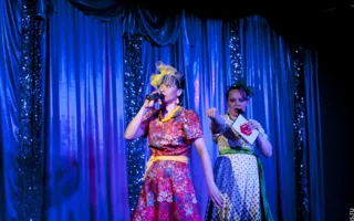«Frau Comedy» в очередной раз порадовали актуальным юмором, яркими нарядами и отличным шоу