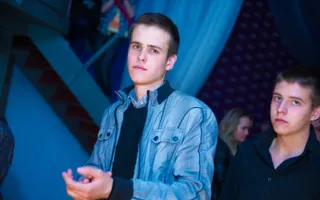 Женский стриптиз как феерическое завершение празднования 20-летия «Junkers» в ночном клубе «Цеппелин»