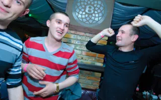 Стриптизёрши Самбука и Любимая выступили с эротическими номерами в клубе «УРУ-РУ»