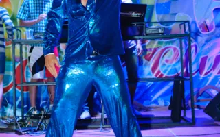 Мужской стриптиз в клубе Mojo на Учкуевке