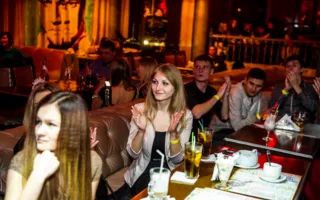 Влюблённые студенты зажгли на вечеринке в «Ночь святого Валентина»