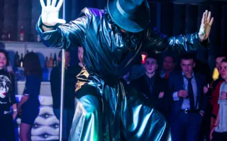 День влюблённых в ночном клубе «Точка G» отметили праздничным стриптизом