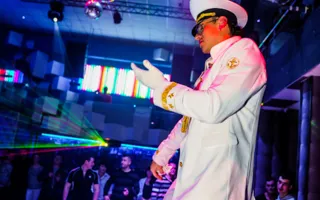 День влюблённых в ночном клубе «Точка G» отметили праздничным стриптизом