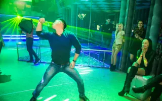 Встречайте, стриптиз-гастарбайтеры — Дакуба и Голиаф — в Севастополе!