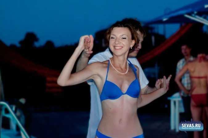 новости Севастополя, вечеринки Севастополь, сальса вечеринка Севастополь, Aqua Salsa Party, школа латиноамериканских танцев Ахтиар, танцы Севастополь, Зурбаган Севастополь, аквапарк Зурбаган Севастополь, сальса Севастополь, девушки в аквапарке, девушки Севастополя