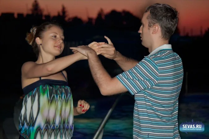 новости Севастополя, вечеринки Севастополь, сальса вечеринка Севастополь, Aqua Salsa Party, школа латиноамериканских танцев Ахтиар, танцы Севастополь, Зурбаган Севастополь, аквапарк Зурбаган Севастополь, сальса Севастополь, девушки в аквапарке, девушки Севастополя