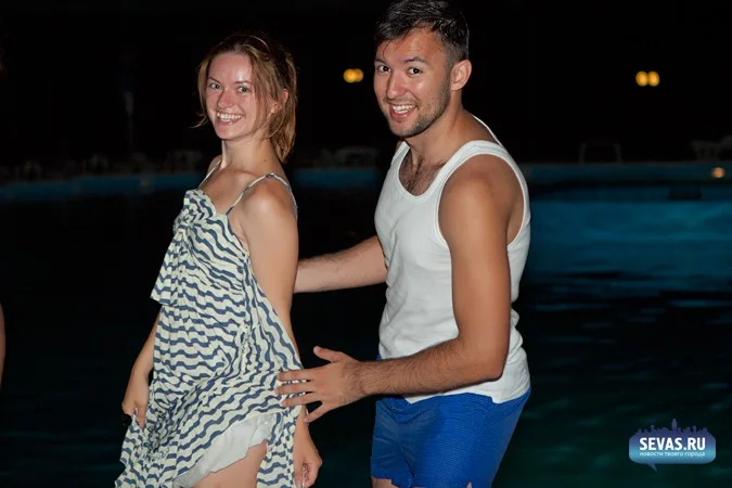 новости Севастополя, вечеринки Севастополь, сальса вечеринка Севастополь, Aqua Salsa Party, школа латиноамериканских танцев Ахтиар, танцы Севастополь, Зурбаган Севастополь, аквапарк Зурбаган Севастополь, сальса Севастополь, девушки в аквапарке, девушки Севастополя