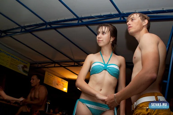 новости Севастополя, вечеринки Севастополь, сальса вечеринка Севастополь, Aqua Salsa Party, школа латиноамериканских танцев Ахтиар, танцы Севастополь, Зурбаган Севастополь, аквапарк Зурбаган Севастополь, сальса Севастополь, девушки в аквапарке, девушки Севастополя