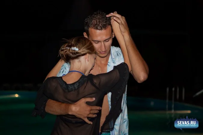 новости Севастополя, вечеринки Севастополь, сальса вечеринка Севастополь, Aqua Salsa Party, школа латиноамериканских танцев Ахтиар, танцы Севастополь, Зурбаган Севастополь, аквапарк Зурбаган Севастополь, сальса Севастополь, девушки в аквапарке, девушки Севастополя