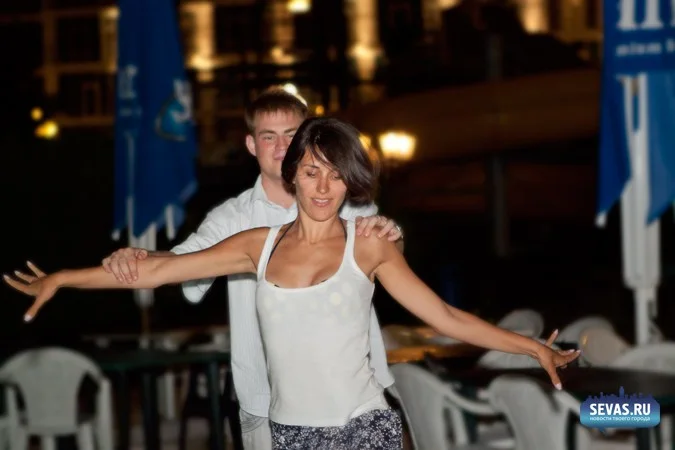 новости Севастополя, вечеринки Севастополь, сальса вечеринка Севастополь, Aqua Salsa Party, школа латиноамериканских танцев Ахтиар, танцы Севастополь, Зурбаган Севастополь, аквапарк Зурбаган Севастополь, сальса Севастополь, девушки в аквапарке, девушки Севастополя